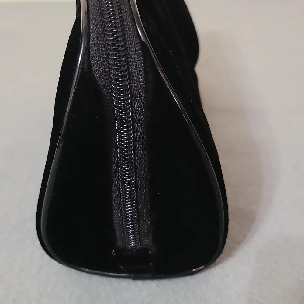 CHANEL Parfums Black‎ Velvet Cosmetic Makeup Bag